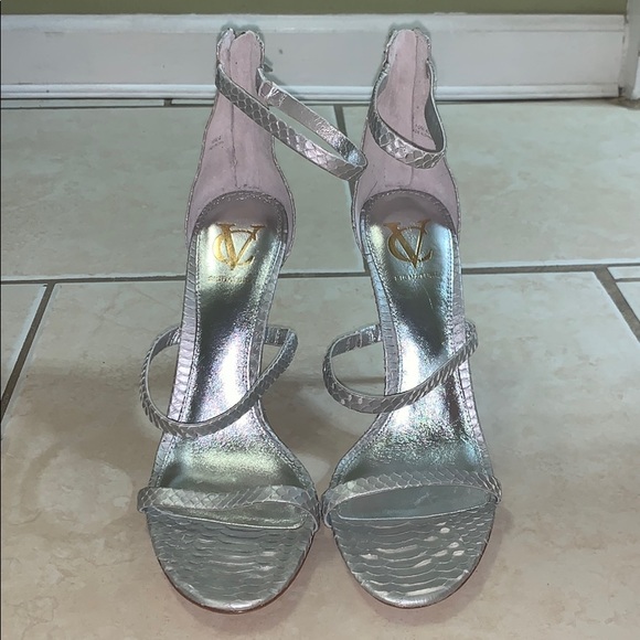 Vince Camuto Heels - Picture 2 of 3